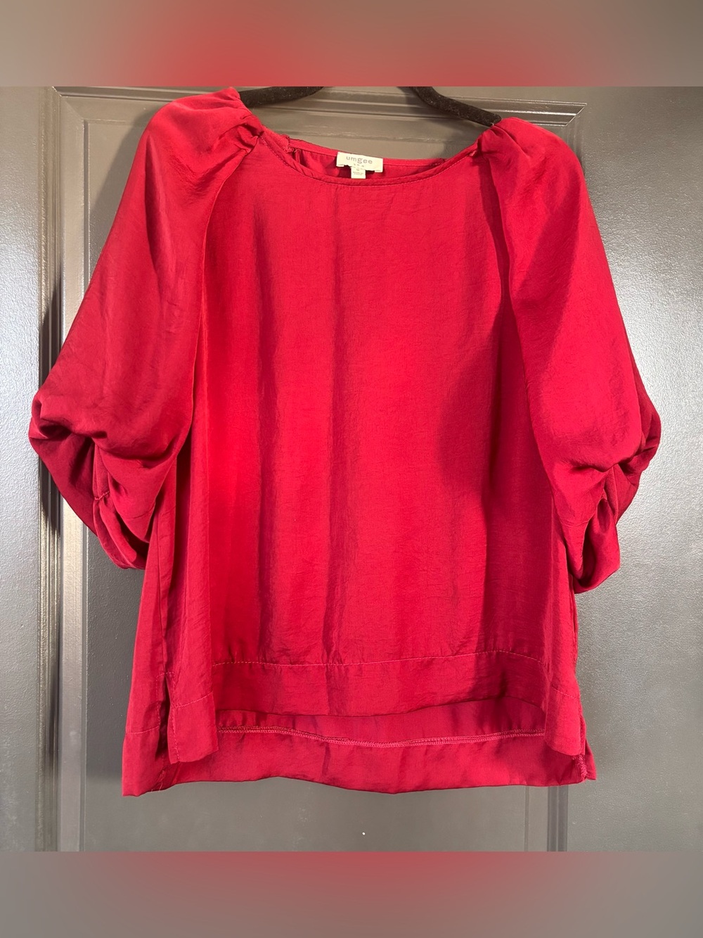 Umgee Crimson Puff-Sleeve Blouse